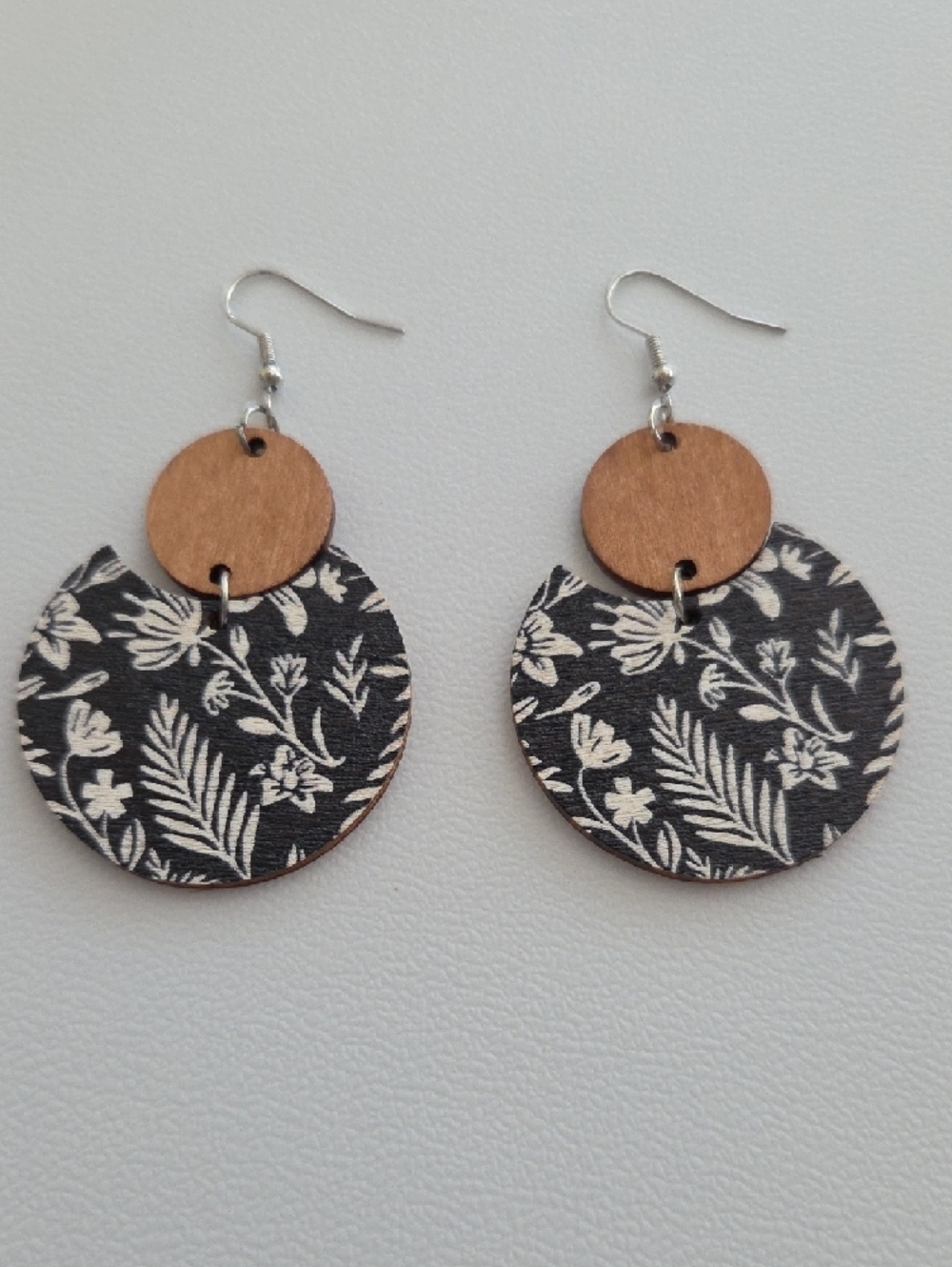 NWT Black & White Floral Wood Drop Earrings